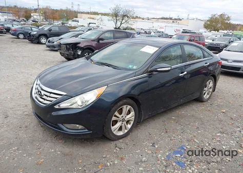 2011 Hyundai Sonata Limited z USA, uszkodzony, nr VIN 5NPEC4AC3BH123228